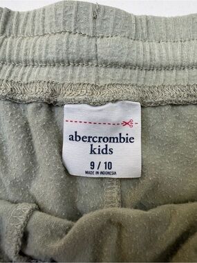 Abercrombie Kids Girls Sage Green Knit Dolphin Shorts Size 9/10